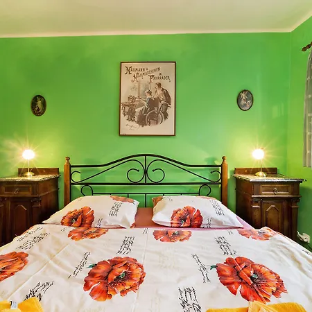 Konukevi Nostalgie - Minihotel Český Krumlov