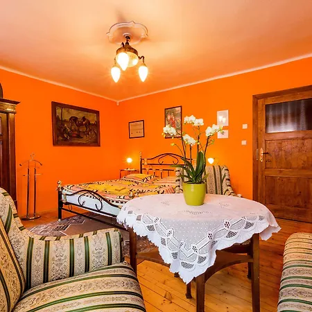 Nostalgie - Minihotel Konukevi Český Krumlov