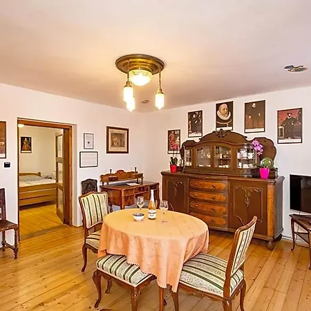 Nostalgie - Minihotel Vendégház Český Krumlov